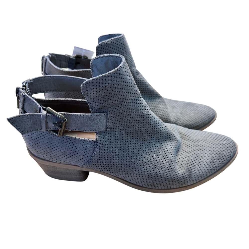 DV Dolce Vita Gray Perforated Cutout Ankle Booties Back Zip Buckle Size 9.5